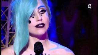 Video thumbnail of "Lady Gaga - Hair on Taratata"