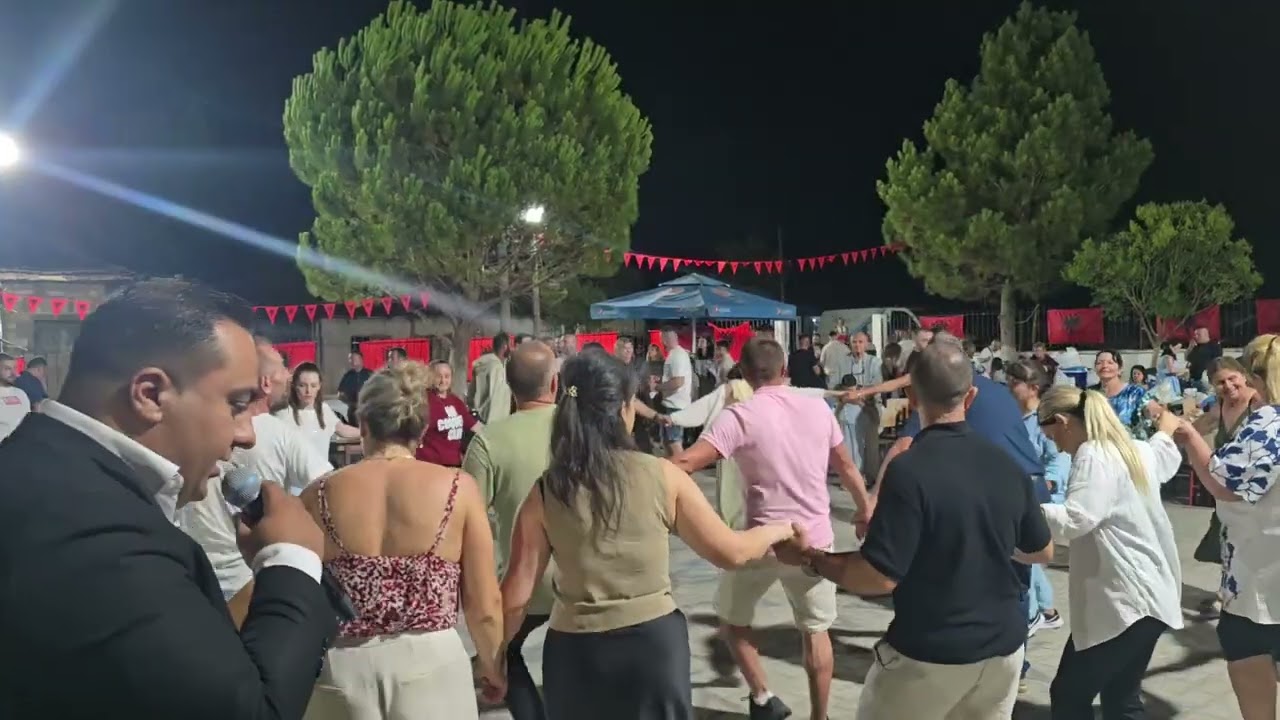 ELENAQI-VALLE TRESHE  FESTA NË BALLABAN