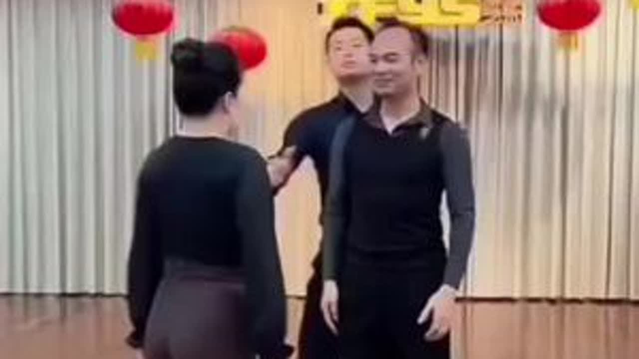 刘老师教学贴位的左右上下