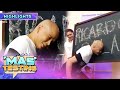 Wacky Kiray uses his head as blackboard eraser | It's Showtime Mas Testing