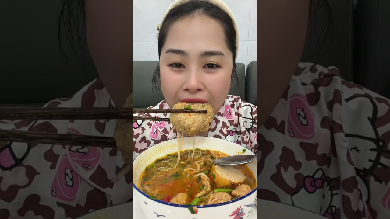 Mukbang bún riêu cục riêu siu to #dungthichan #food #mukbang 