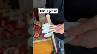 Genius Plastic Spoon Hack! 💡🤯 #lifehacks #survival #hometips #GeniusIdeas