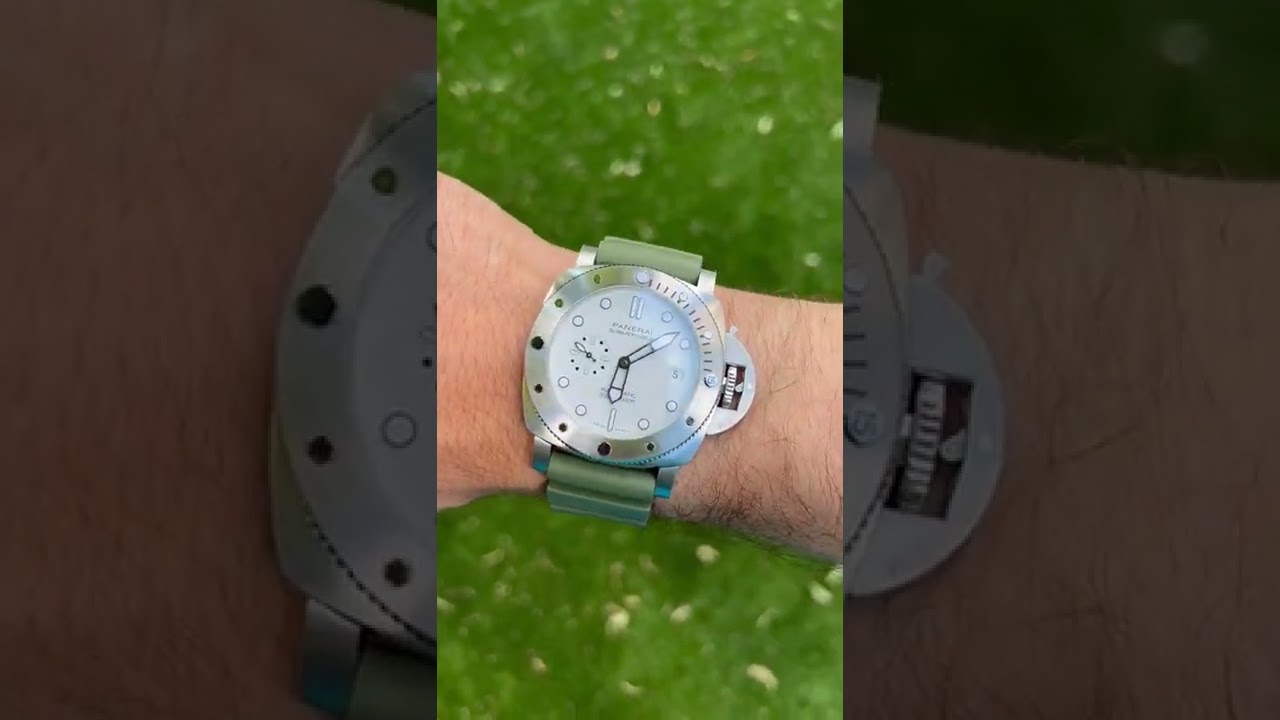 New Panerai Submersible QuarantaQuattro 44 with the white dial on a 18cm wrist. 