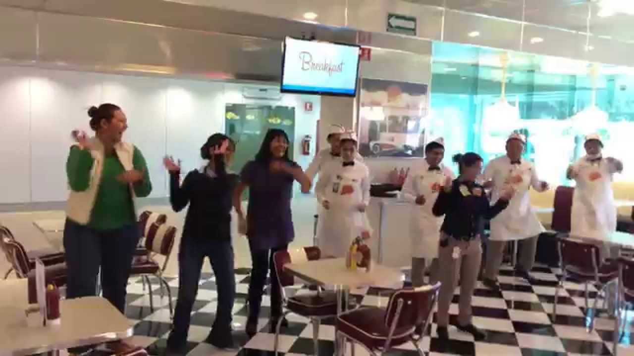 Johnny Rockets Merida Yucatán - Last Dance - YouTube