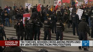 Protesters gather at Alberta legislature to fight against COVID-19 health measures