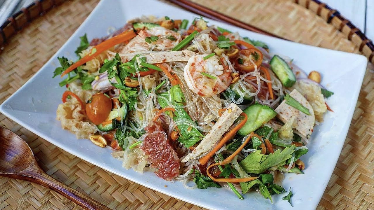 САЛАТ ИЗ СТЕКЛЯННОЙ ЛАПШИ: Освежающий салат в жаркий летний день 🥗