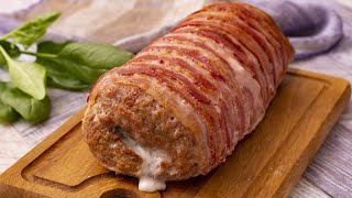 Bacon Wrapped Meatloaf: moist and juicy on the inside, and crunchy on the outside!
