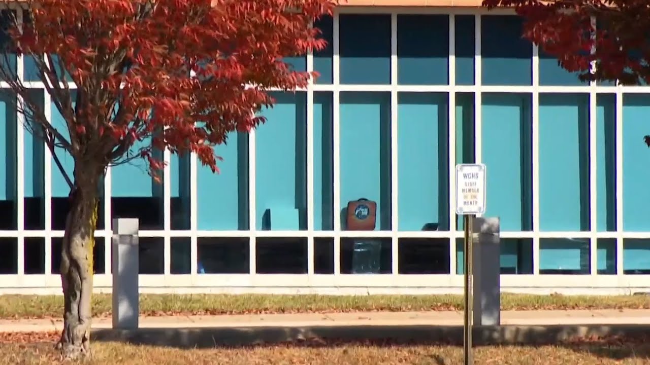 HALO Vape Detectors installed in Indiana School - YouTube