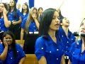 Adolescentes cantando "Meu Endereço" no congresso 2013 - 1º dia