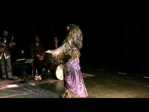 Raks Geek: Wookiee Bellydance + Klingon Band (Chanson en Wookiee)