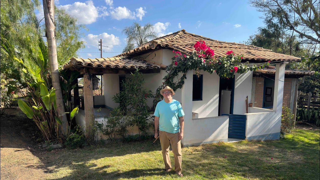 Após anos vivendo aqui ele vai embora. Sítio do seu Joney está a venda.