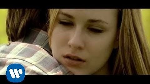 Green Day - Wake Me Up When September Ends (Video)