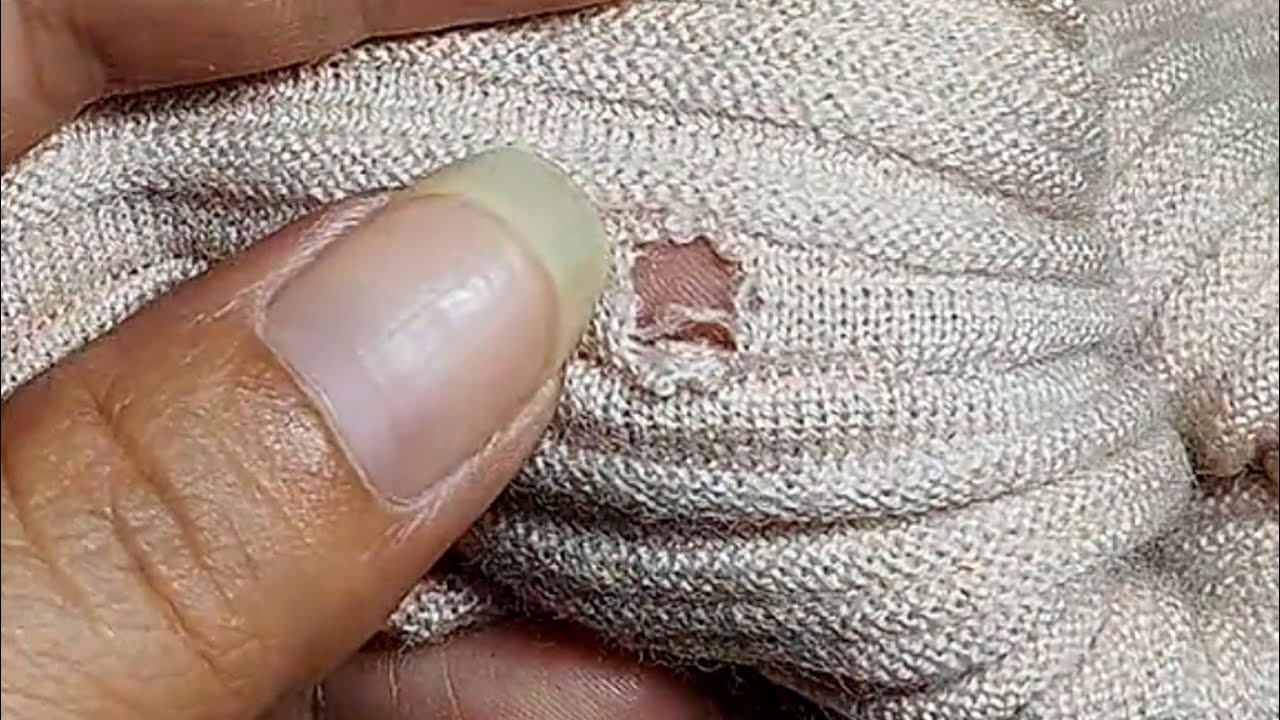 How to Invisibly Repair a Hole in a Knit Sweater - YouTube