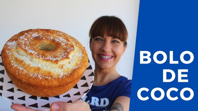 BOLO DE BANANA COM COCO DE LIQUIDIFICADOR - Receitas saudáveis com a Chef  Susan Martha