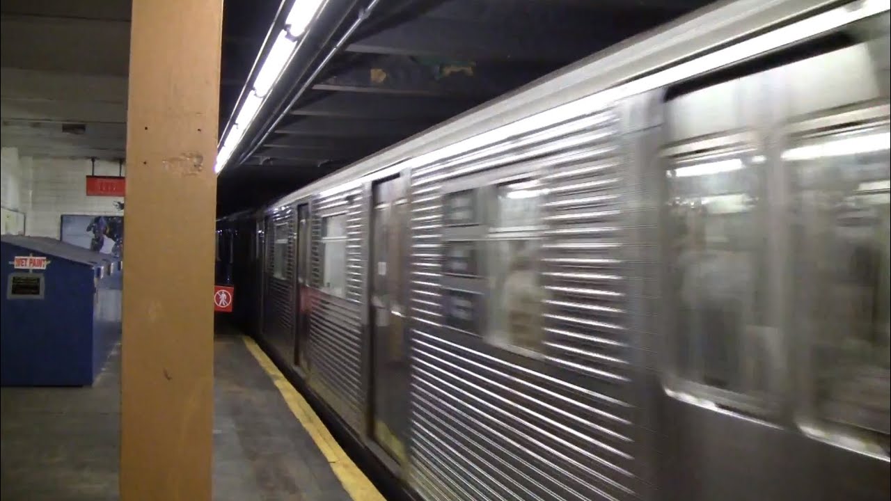 R32 C Train Flying in to 23rd Street - YouTube