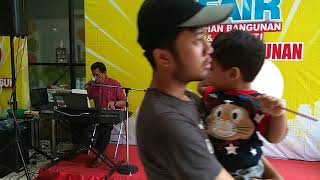 Download Lagu Tammy \u0026 Co Band: Surat Cinta Untuk Starla (Elke \u0026 Tammy) MP3 Download Lagu Tammy \u0026 Co Band: Surat Cinta Untuk Starla (Elke \u0026 Tammy) MP3