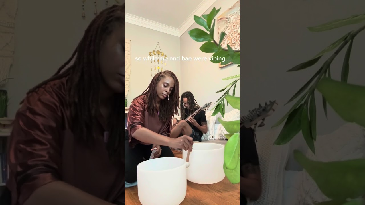 Inner child play on the singing bowls 🦋