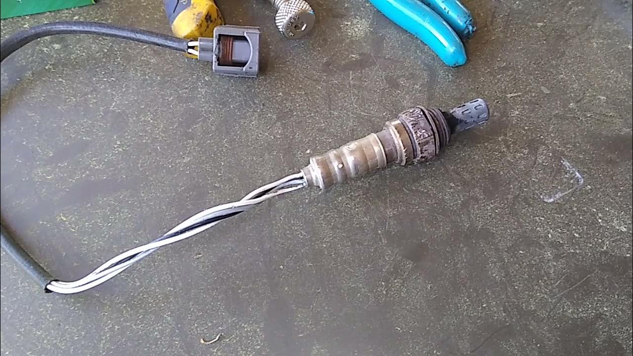Removing a seized O2 sensor 2006 Grand Caravan YouTube