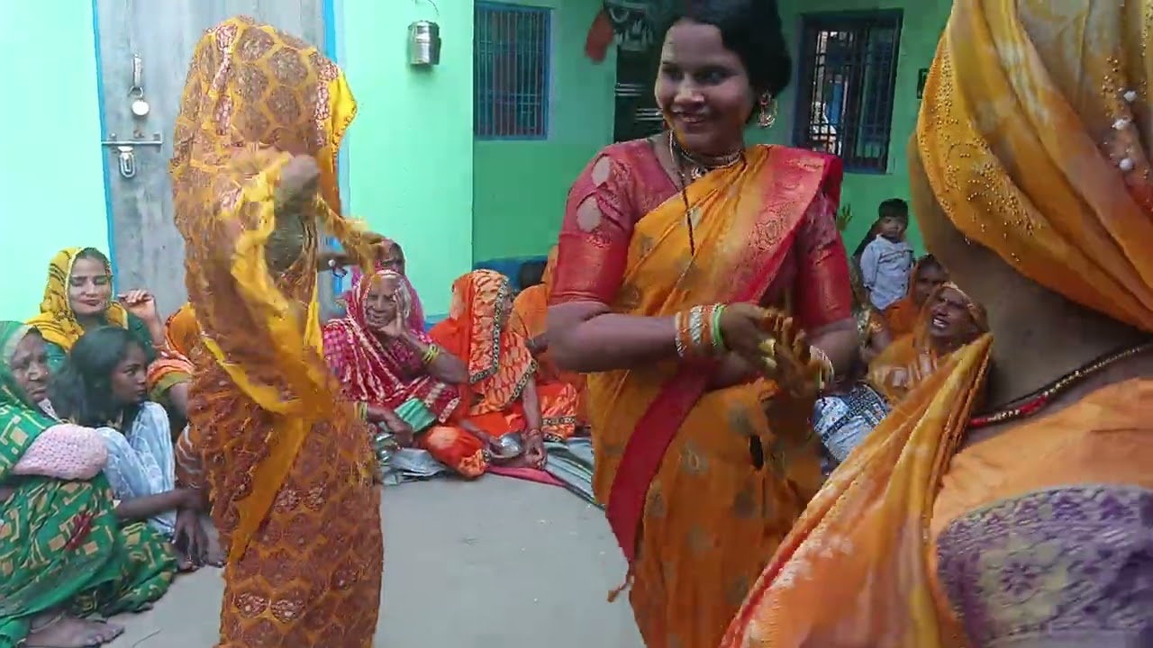 हल्दी रसम में हमारी दीदी ने बहुत सुंदर डांस किया