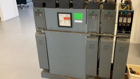 Reactive Power Compensator from 1974 (PWJ205)