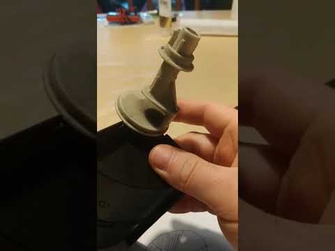 Fixing the unfixable SAAB 9-5 broken blend door axis