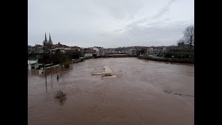 Dans les rues inondées de Bayonne le 10 décembre 2021