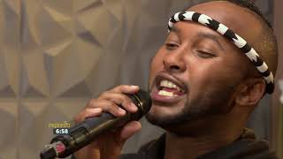 Vusi Nova performs “Ndikuthandile”