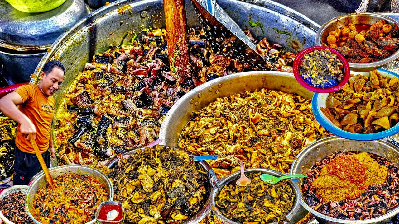 EDAN 4 KWINTAL JEROAN SAPI LUDES DALAM SEKEJAP ANTRINYA GAK MASUK edan-4-kwintal-jeroan-sapi-ludes-dalam-sekejap-antrinya-gak-masuk