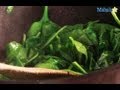 How to Make Simple Sauteed Spinach