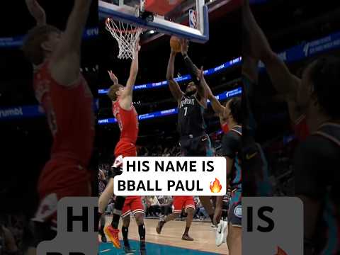 Paul Reed with the tough up and under layup 👀