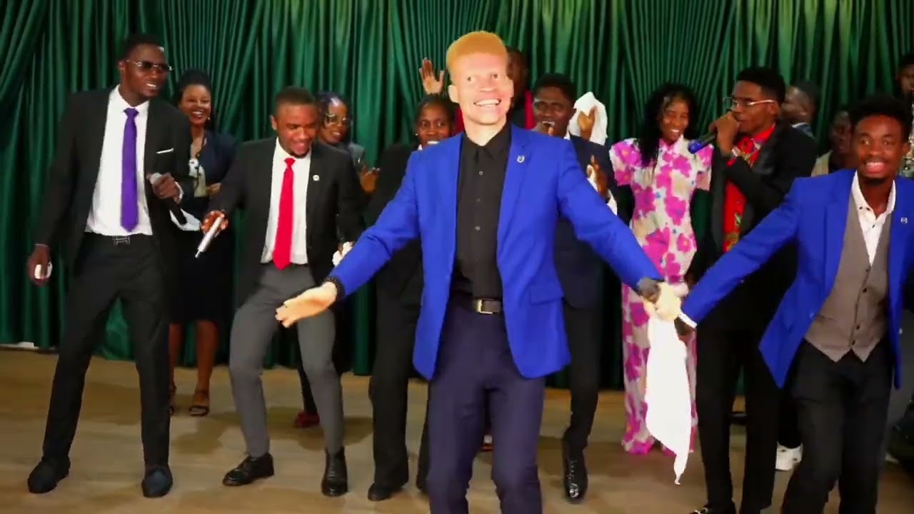 Sound Of Heaven That Ignites Revival, Refiners Singers Praise (25.117)