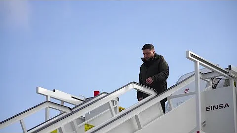 Ukraine offers to drop NATO bid at Berlin peace talks | REUTERS