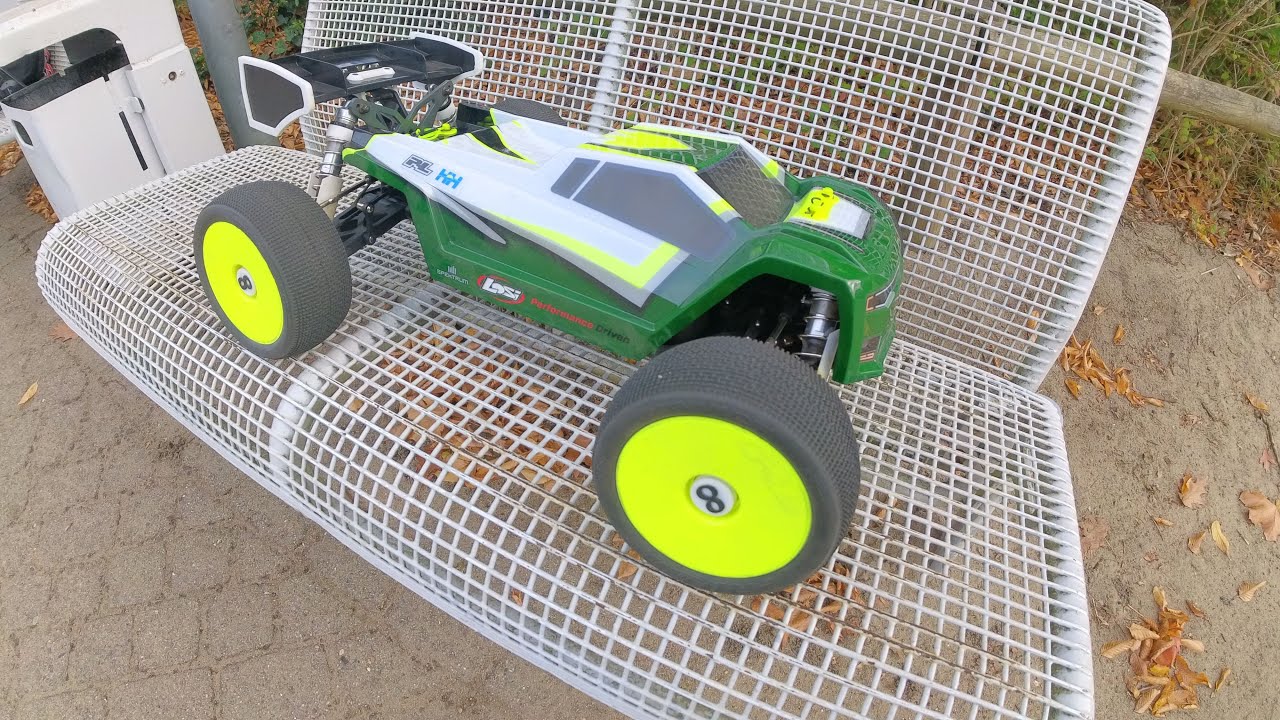 Losi 8eight Kurvig iss es !