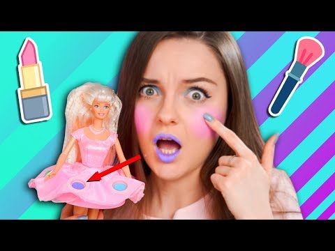 Видео: КРАШУСЬ ДЕТСКОЙ КОСМЕТИКОЙ 1997 года! Кукла Twirlin' Make-Up Barbie / Обзор, распаковка