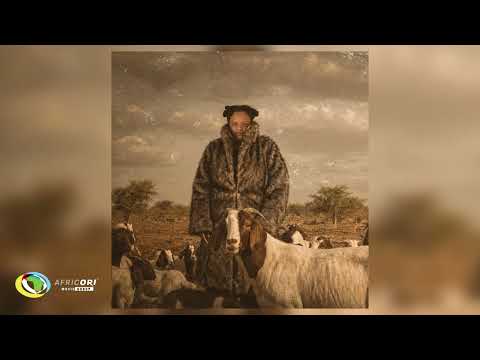 Nue_Sam - Umbhalo Wothando (feat. Shwi Mantombazane & Siya Ntuli)