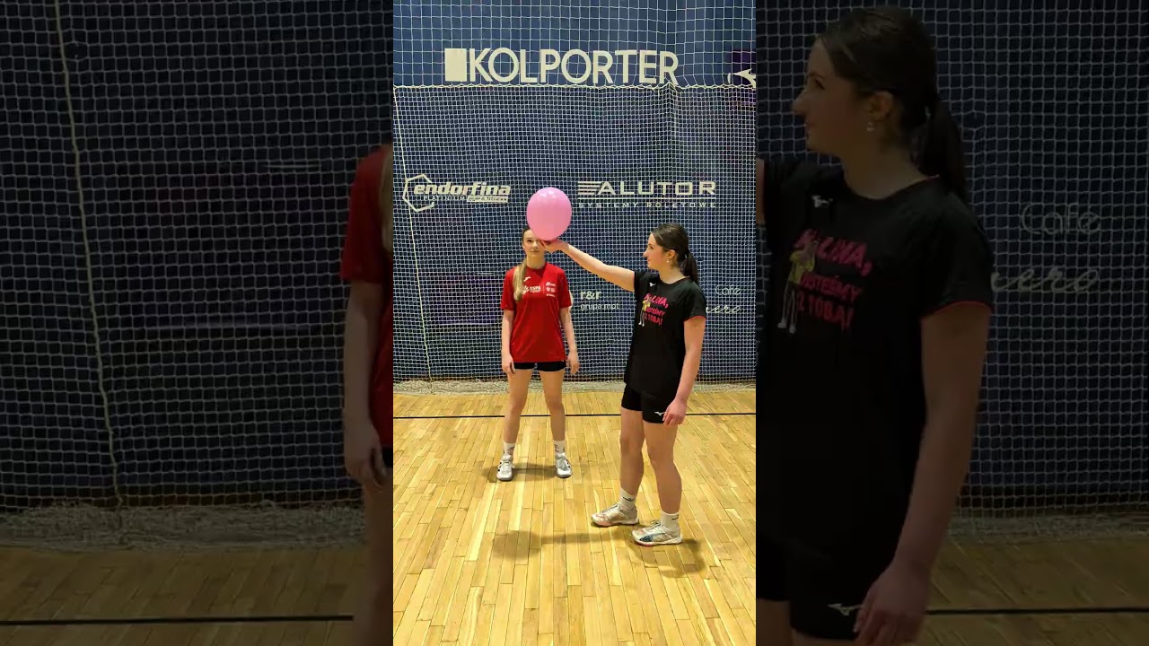 Balloon challenge w wykonaniu naszych zawodniczek #koronahandball #balloonchallenge #pilkareczna