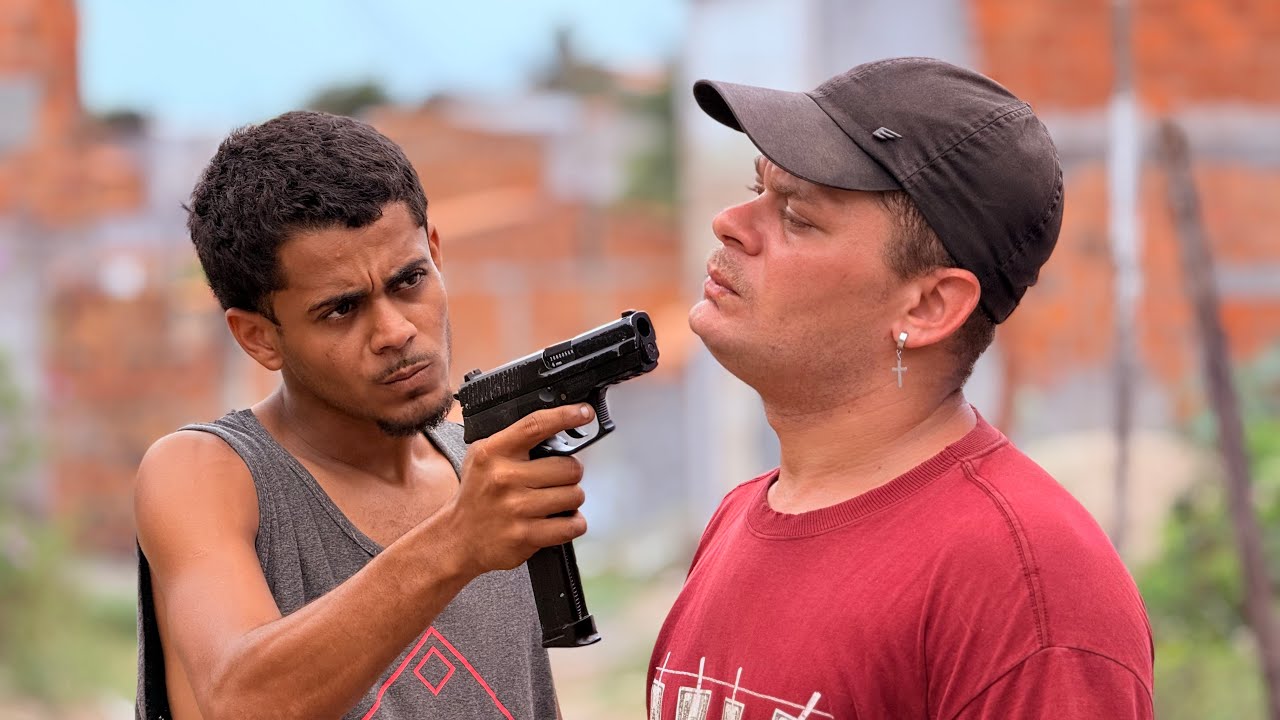 ESCUTOU E VIU O QUE NÃO DEVIA. E QUASE PERDEU A VIDA!