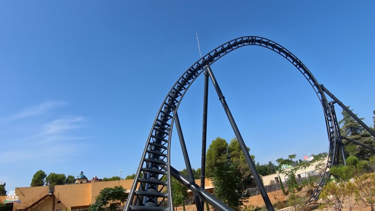 Batman Gotham City Escape - Onride - Parque Warner Madrid - Intamin - LSM Launch Coaster