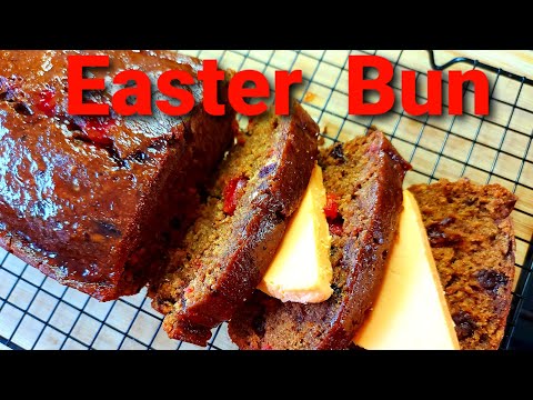 Jamaican Easter Bun (Stout Spice Bun) - Vegan - Amazing Ackee