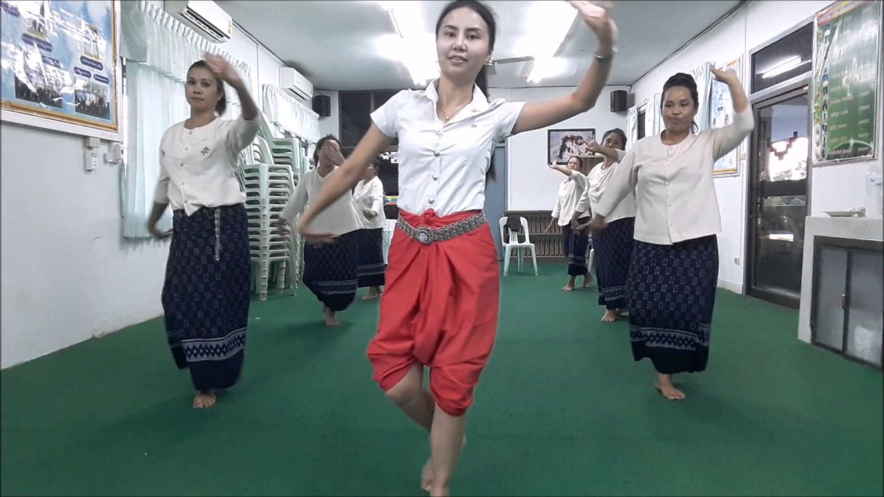 ฮีตสิบสองของดีอีสาน