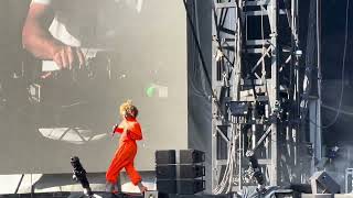 Sneaky Sound System - Pictures Live @VAILOAdelaide500 26/11/23 @BREAKDANCER71