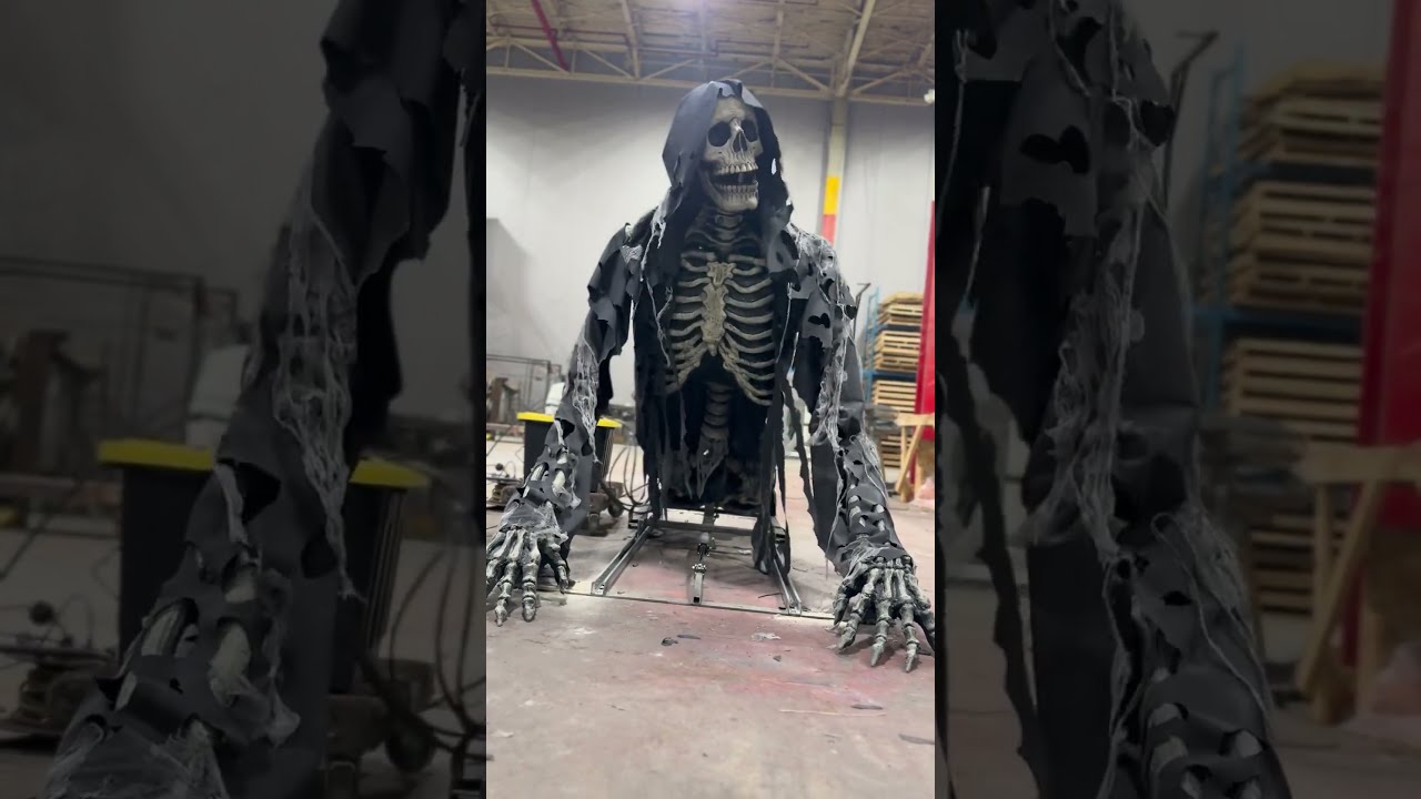 NEW FOR 2025 13' Crawling Reaper ScareFactory #halloween