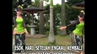 Bulan Di Ranting Cemara   Rita Sugiarto