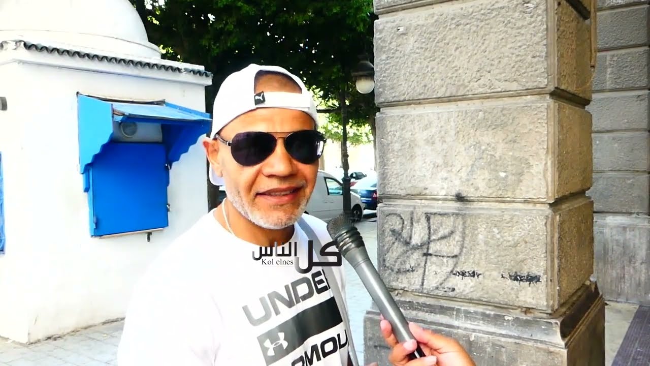 مقيم بفرنسا يكذب عليك يقلك راني عايش البرا لباس ، عبارة حيوان تخدم ترقد تلم الفلوس لا صاحب لا اهل ..