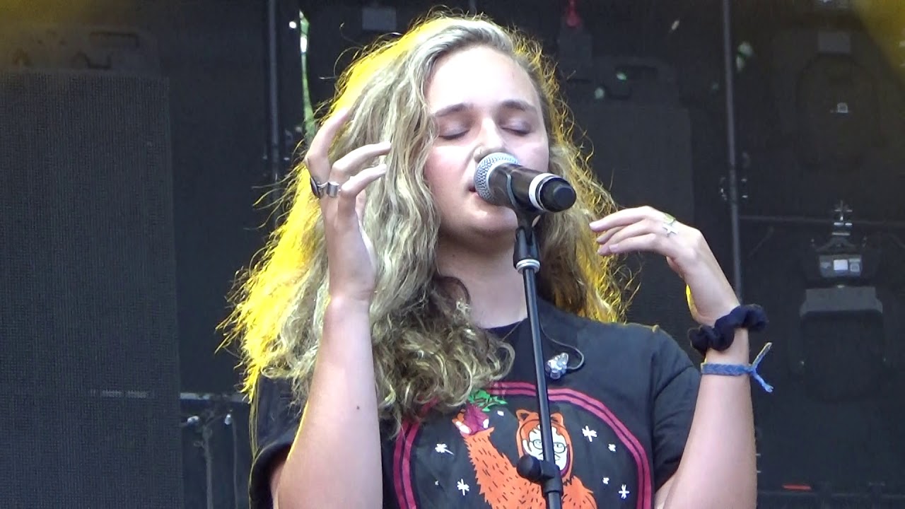 Hollyn - Can't Live Without at Spiritsong 2018