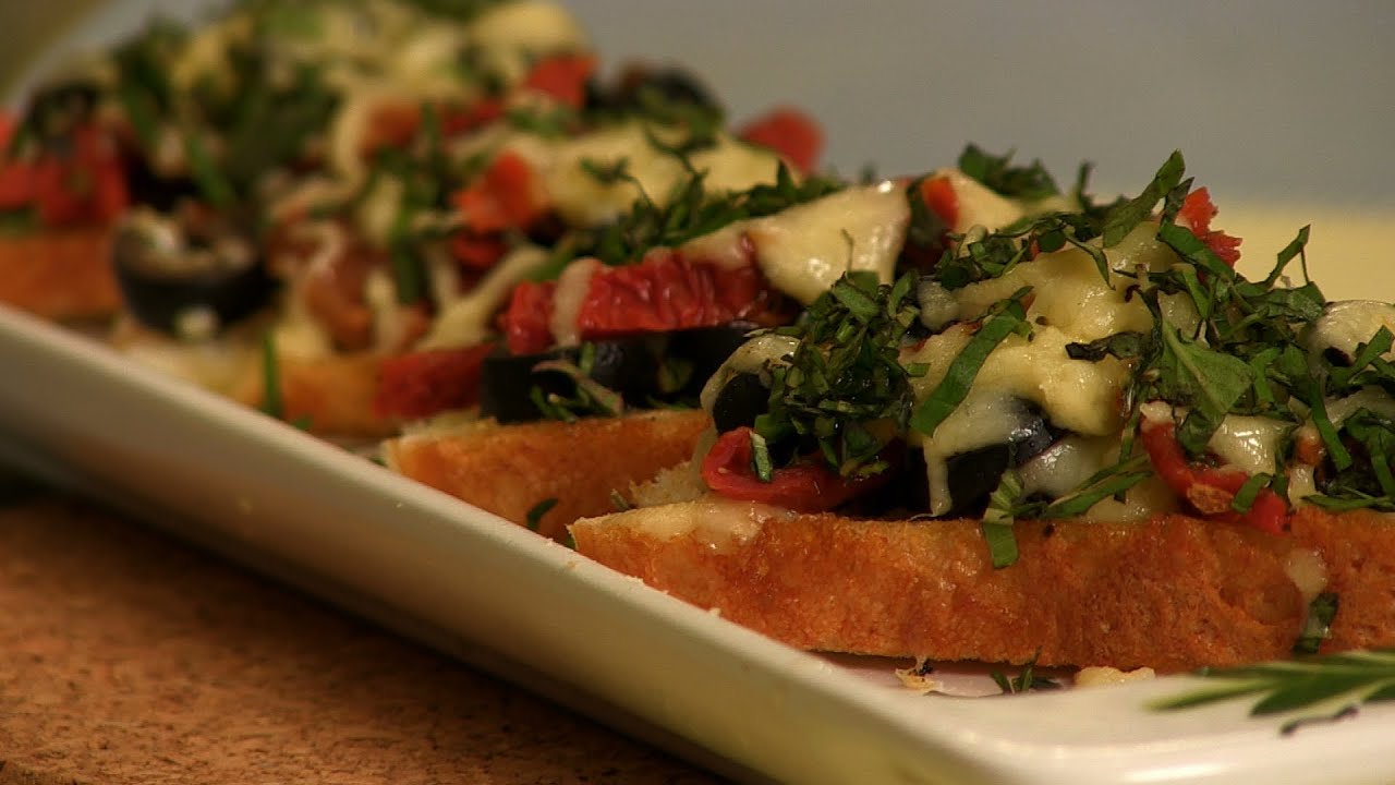 Olive & Sun Dried Tomato Crostini By Asha Khatau | India Food Network