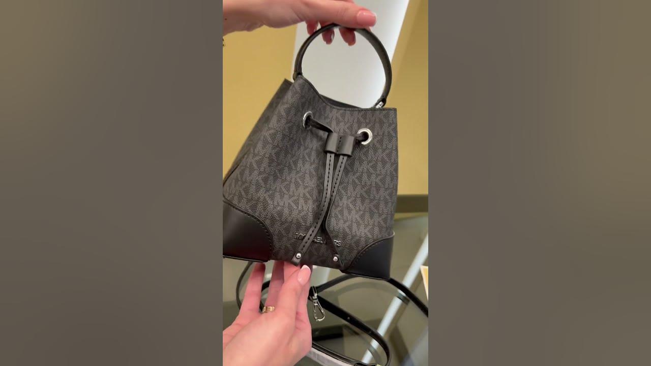 Michael Kors-Mercer Small Logo Bucket Bag Review/What fits! 