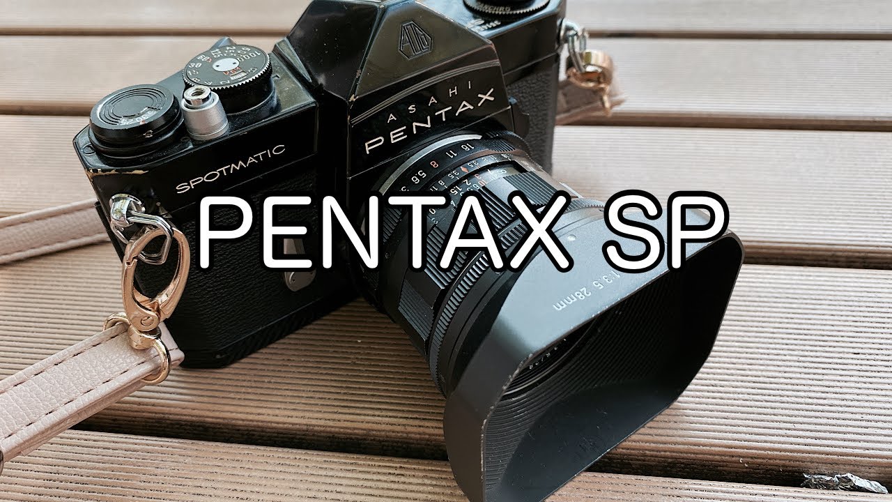 この渋いブラック塗装はライカに負けず劣らずのPENTAX SPのブラックです。