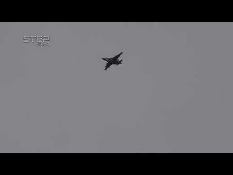 لحظة انقضاض الطيران الحربي على اطراف قرية معرشمارين بريف ادلب الجنوبي