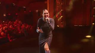 Gravity En Vivo - Hazbin Hotel Broadway 